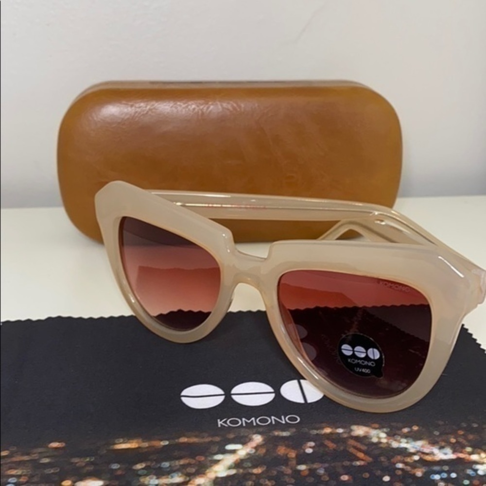 Komono Stella Cat Eye Pale Blush Sunglasses - Picture 10 of 13